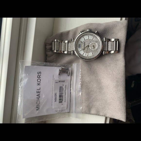 SOLD Michael Kors Watch - Picture 6 of 6